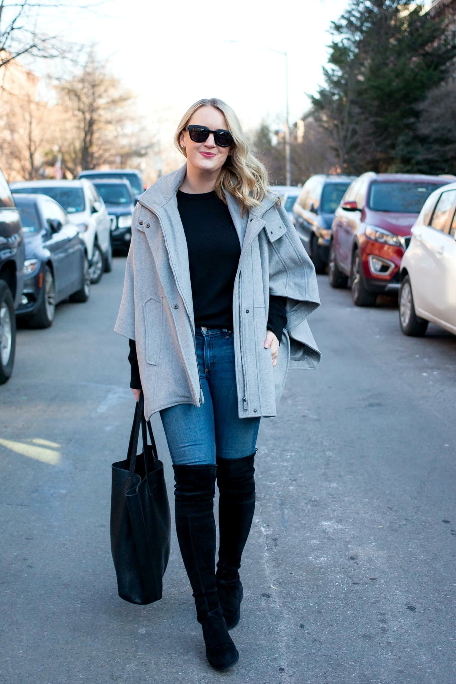 Styling a cape I Winter Outfit Inspo