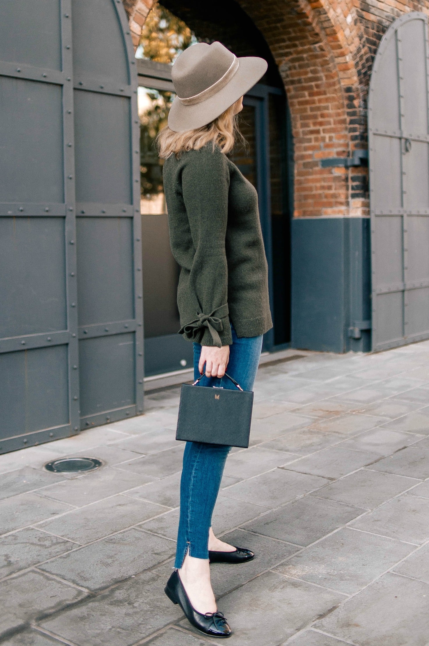 Fall Outfit Inspo: Ann Taylor Sweater, Rag & Bone Hat