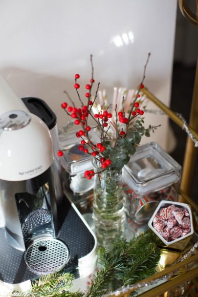 Holiday Decorating for Small Spaces I wit & whimsy