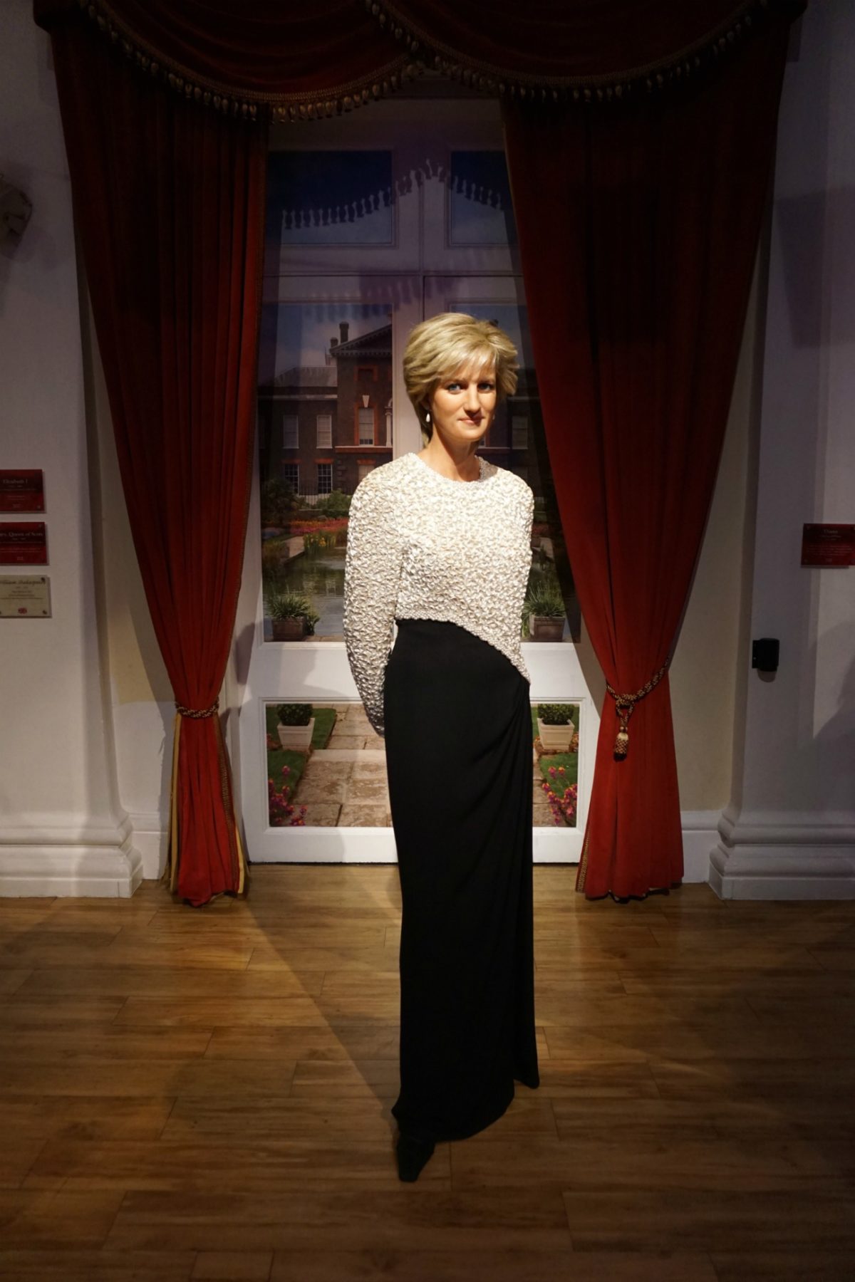 diana-spencer-madame-tussauds - wit & whimsy