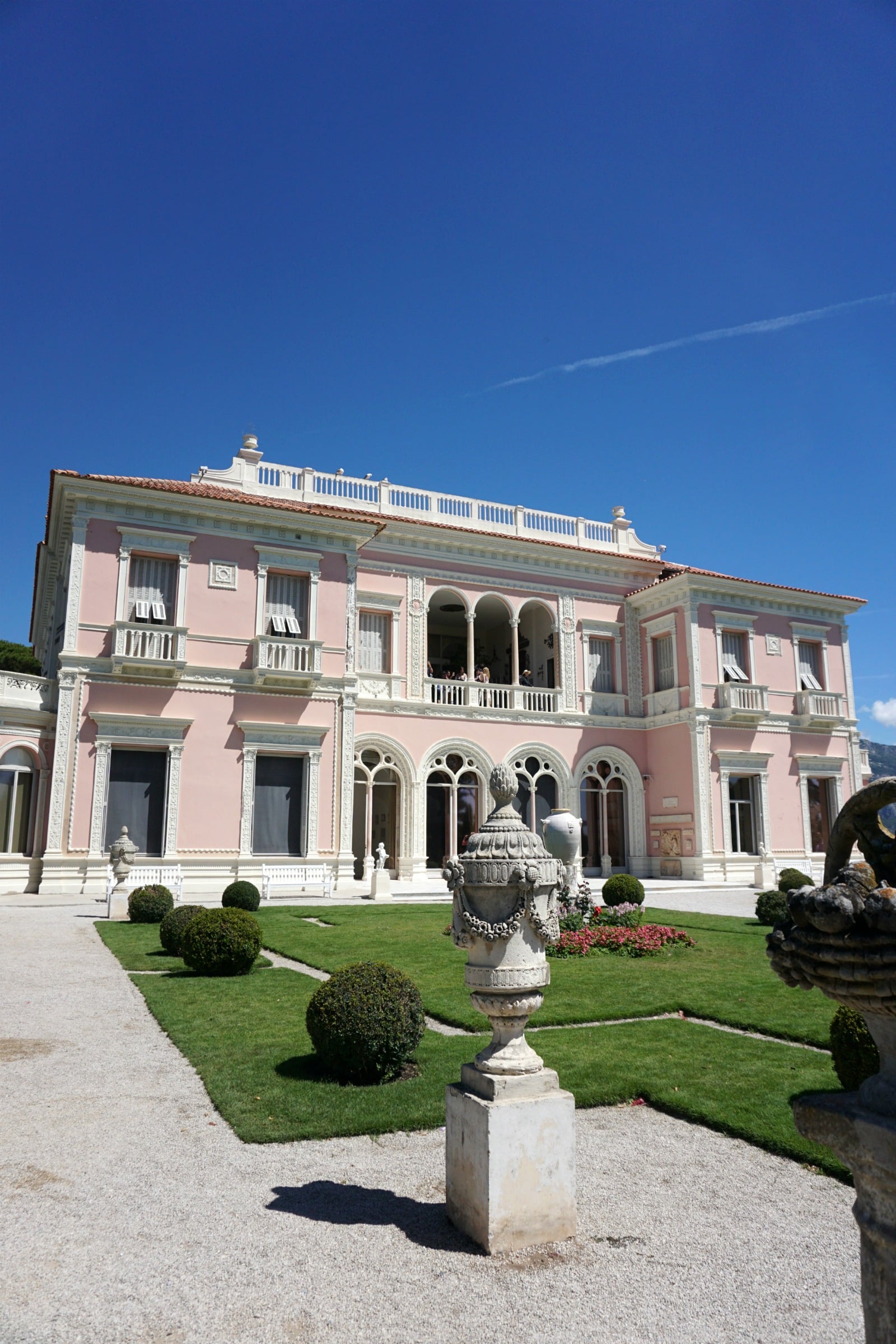 Villa Rothschild I wit & whimsy