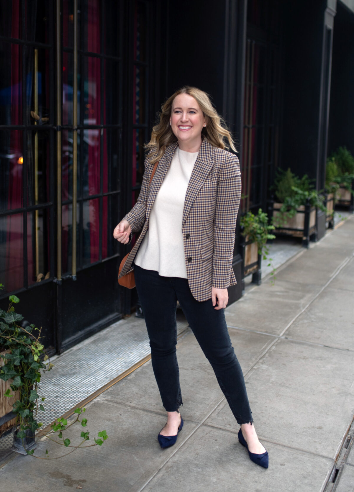 Casual Fall Outfit Ideas With Jeans - wit & whimsy