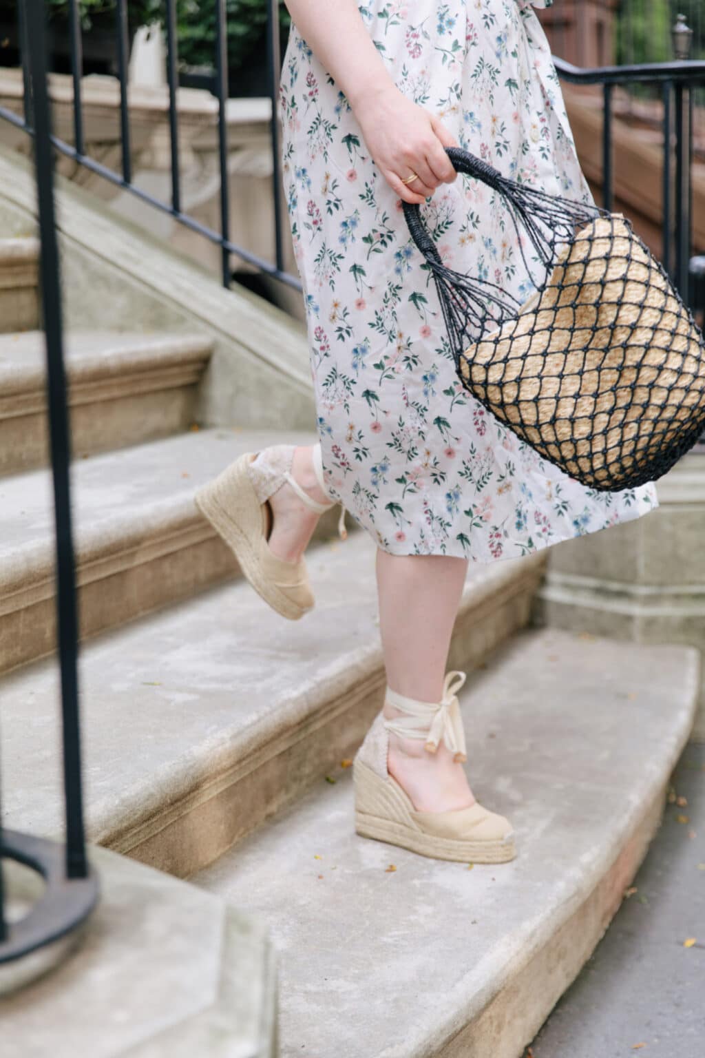 comfortable summer shoes for women