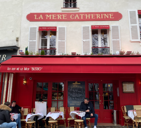 A Guide to Paris’s Montmartre Neighborhood