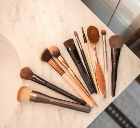 13 Essential Makeup Brushes to Have