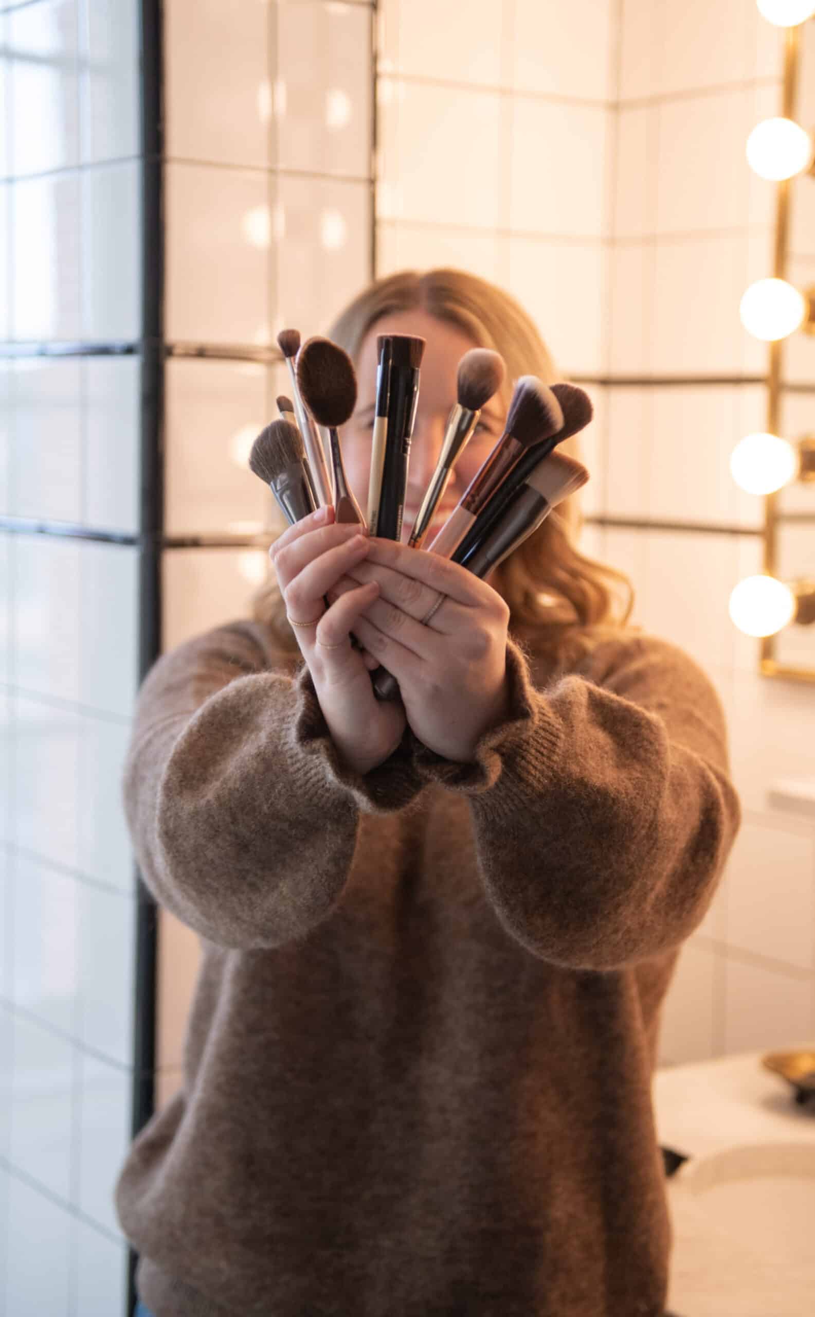 Essential Makeup Brushes to have