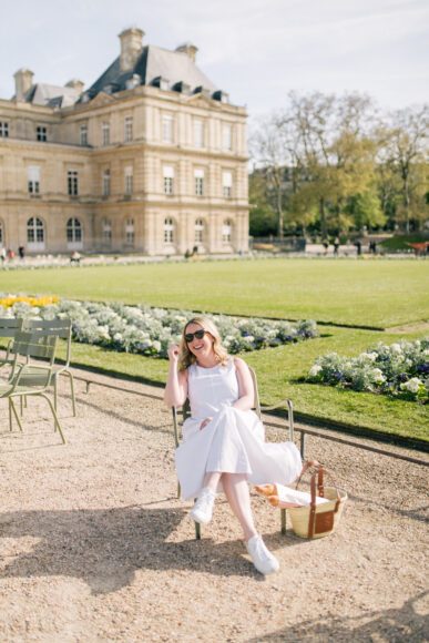Spring in Paris Outfit I M.M.LaFleur Poplin Dress and Loewe Tote and Common Projects Sneakers