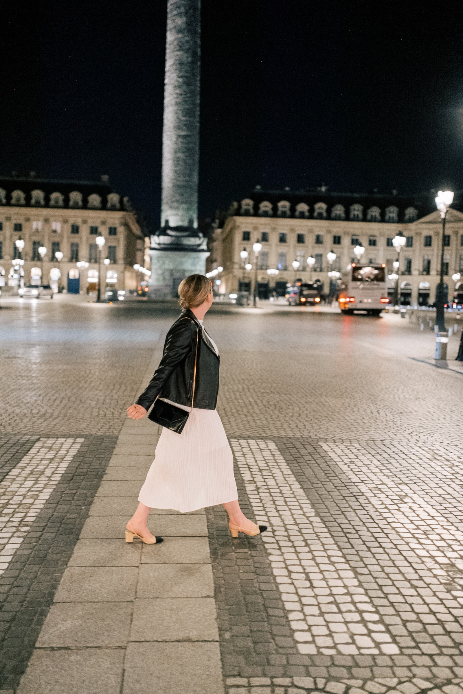 What to Wear in Paris at Night