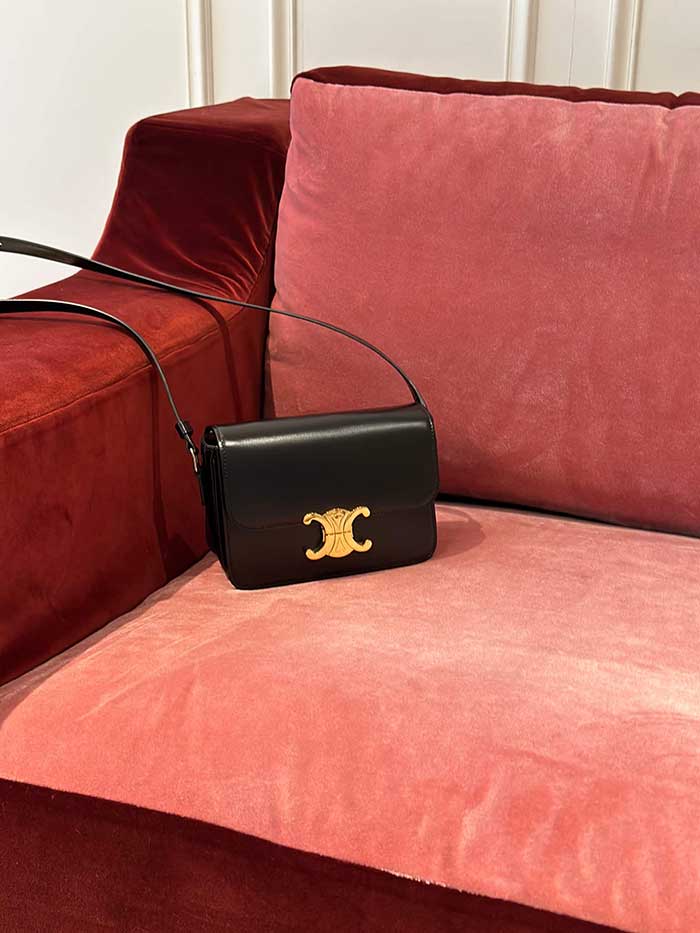 High quality everyday leather bag, from Paris rue Saint-Honoré