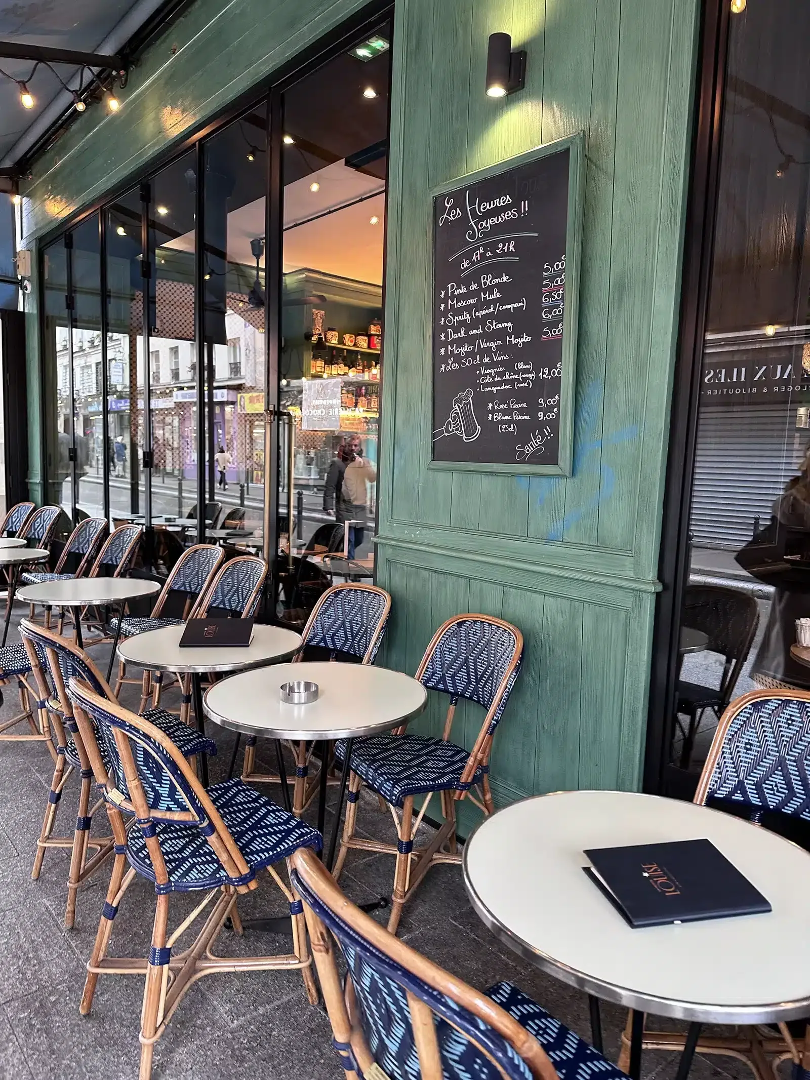Paris sidewalk cafe chairs