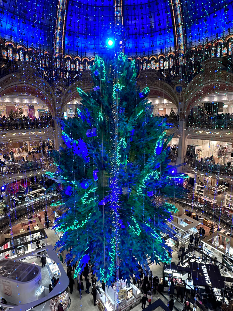 Christmas Tree in Galeries Lafayette