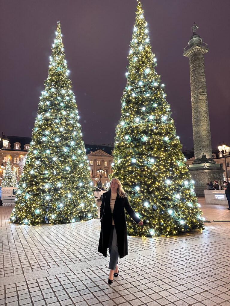 The Best Christmas Photo Spots in Paris