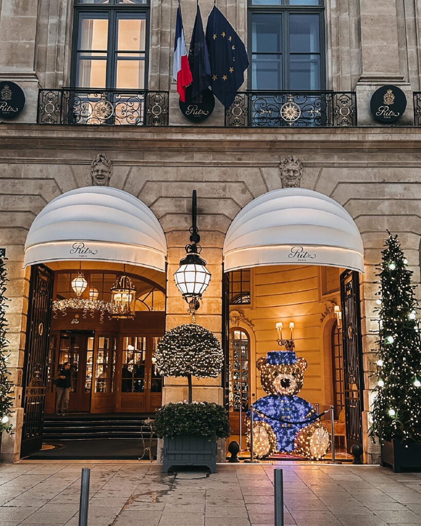 The Best Christmas Photo Spots in Paris