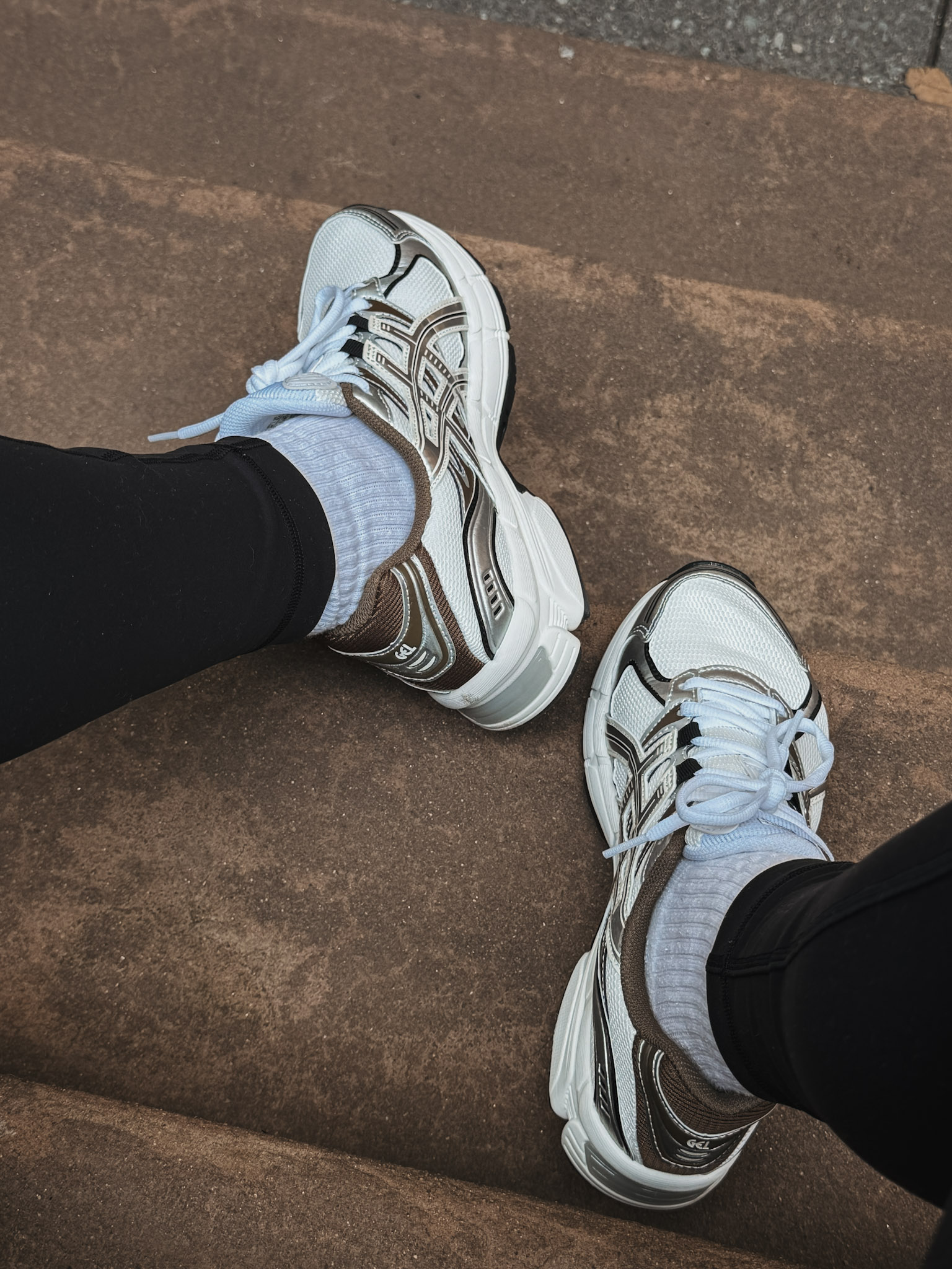 Asics Sneakers